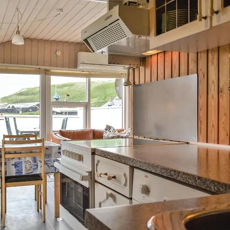 Cozy In With Kitchen Holiday home Hvide Sande